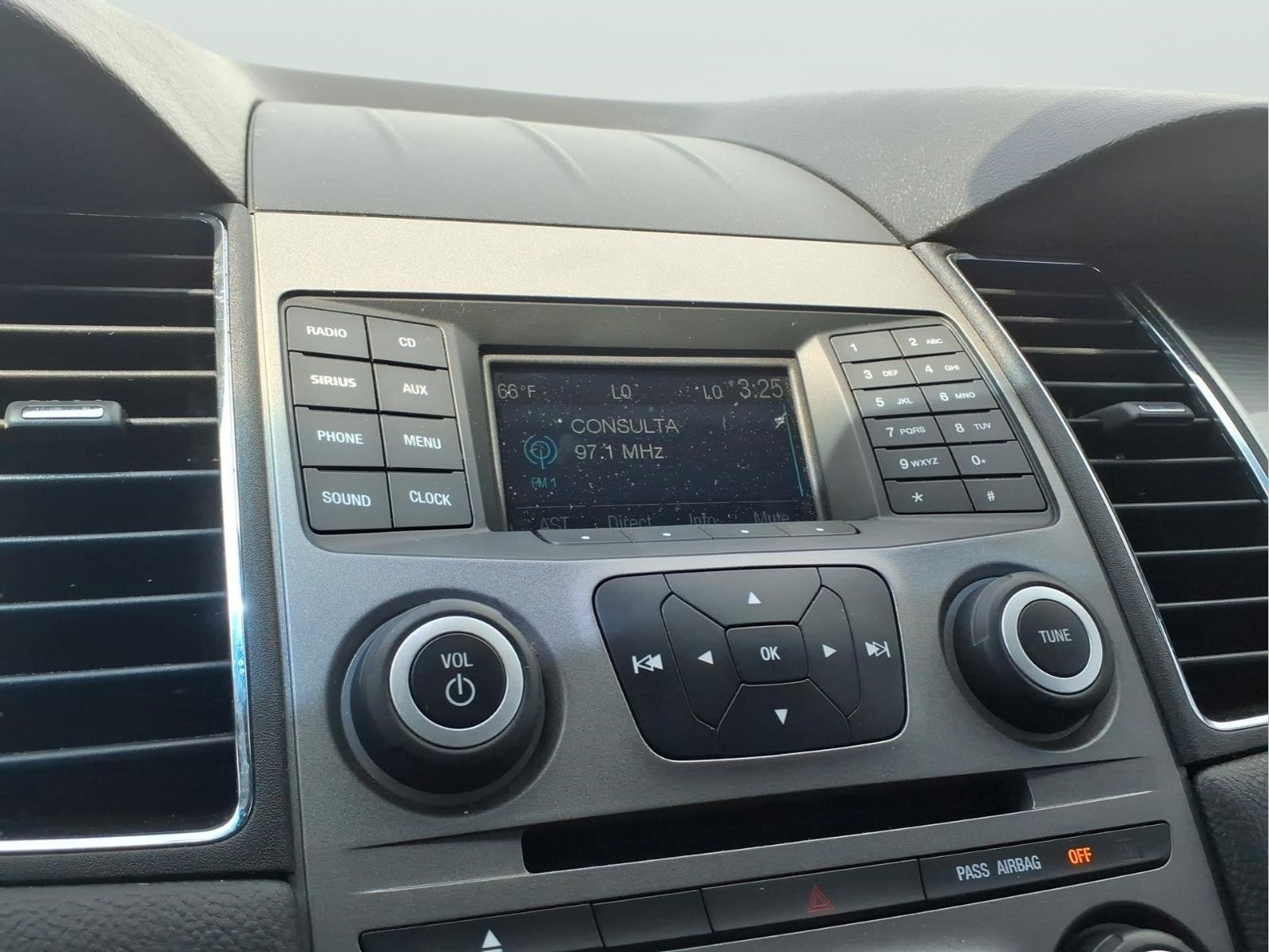 2018 Ford Taurus SEL