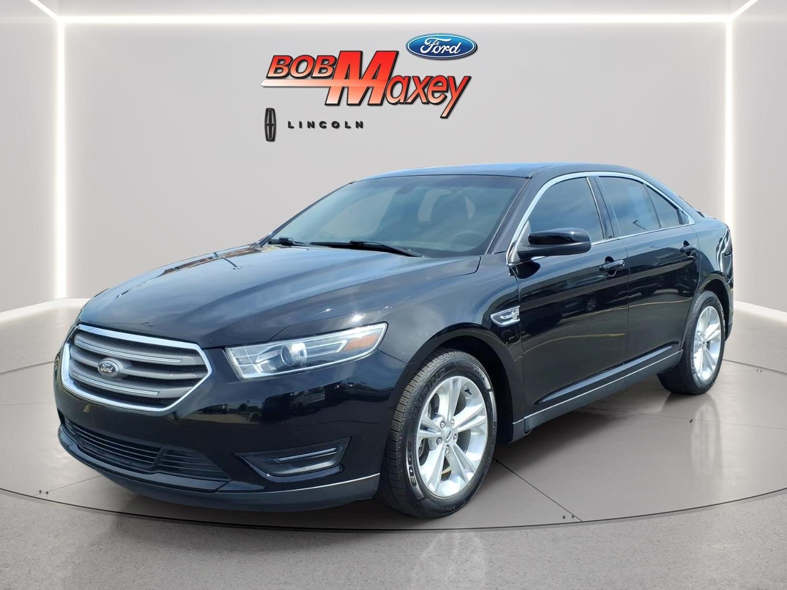 2018 Ford Taurus SEL