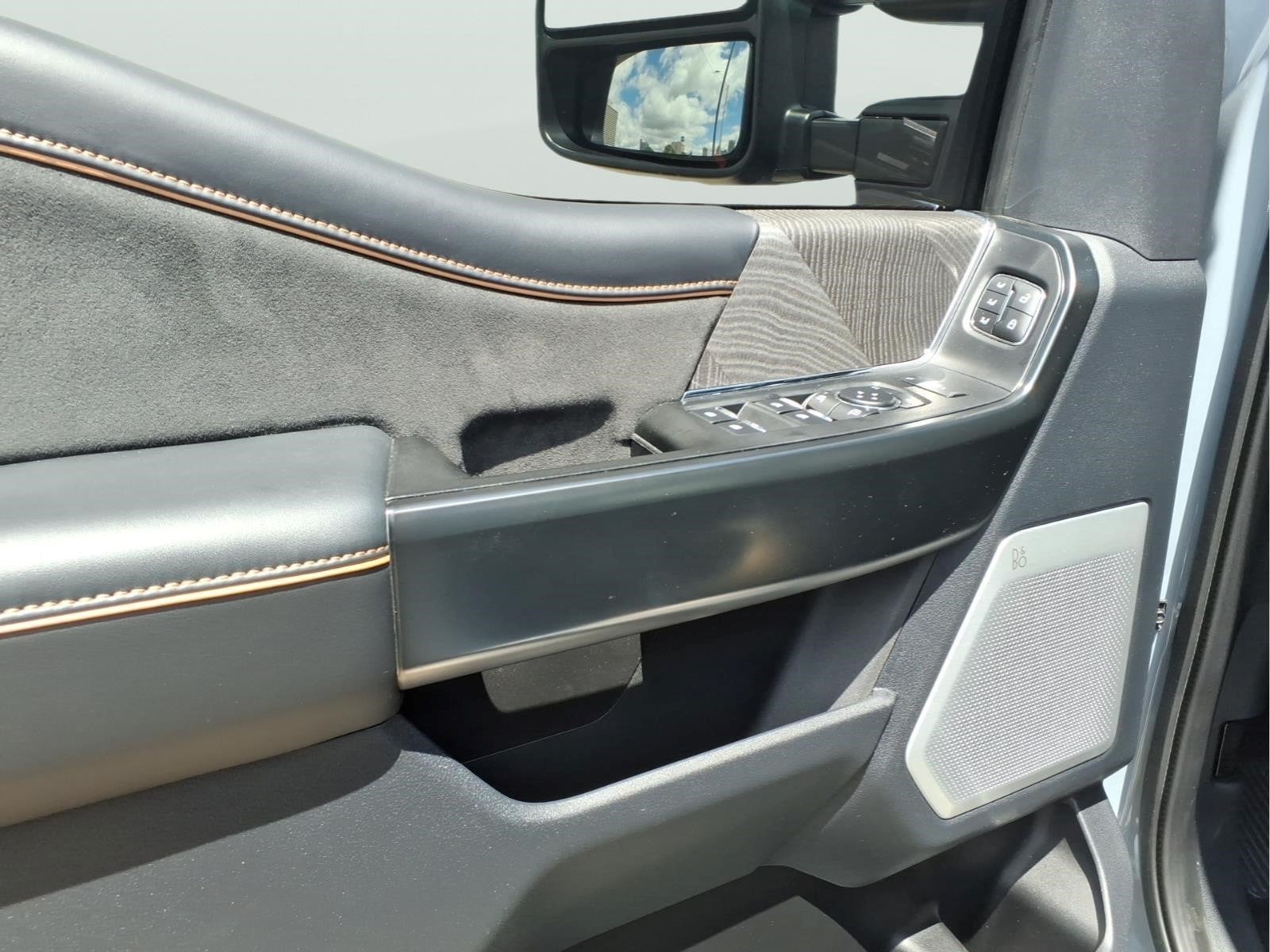 2024 Ford F-350 Super Duty Platinum