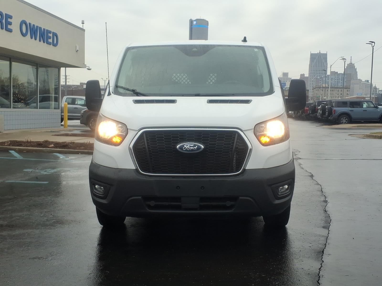2024 Ford Transit Base