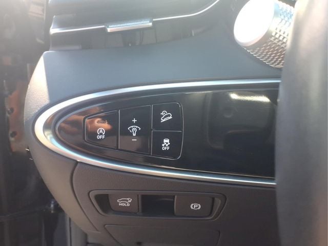 2025 Genesis GV70 2.5T