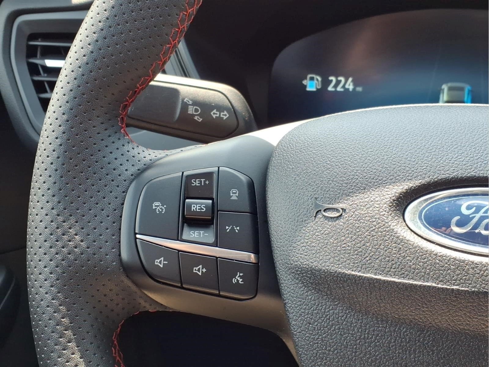 2023 Ford Escape ST-Line Elite