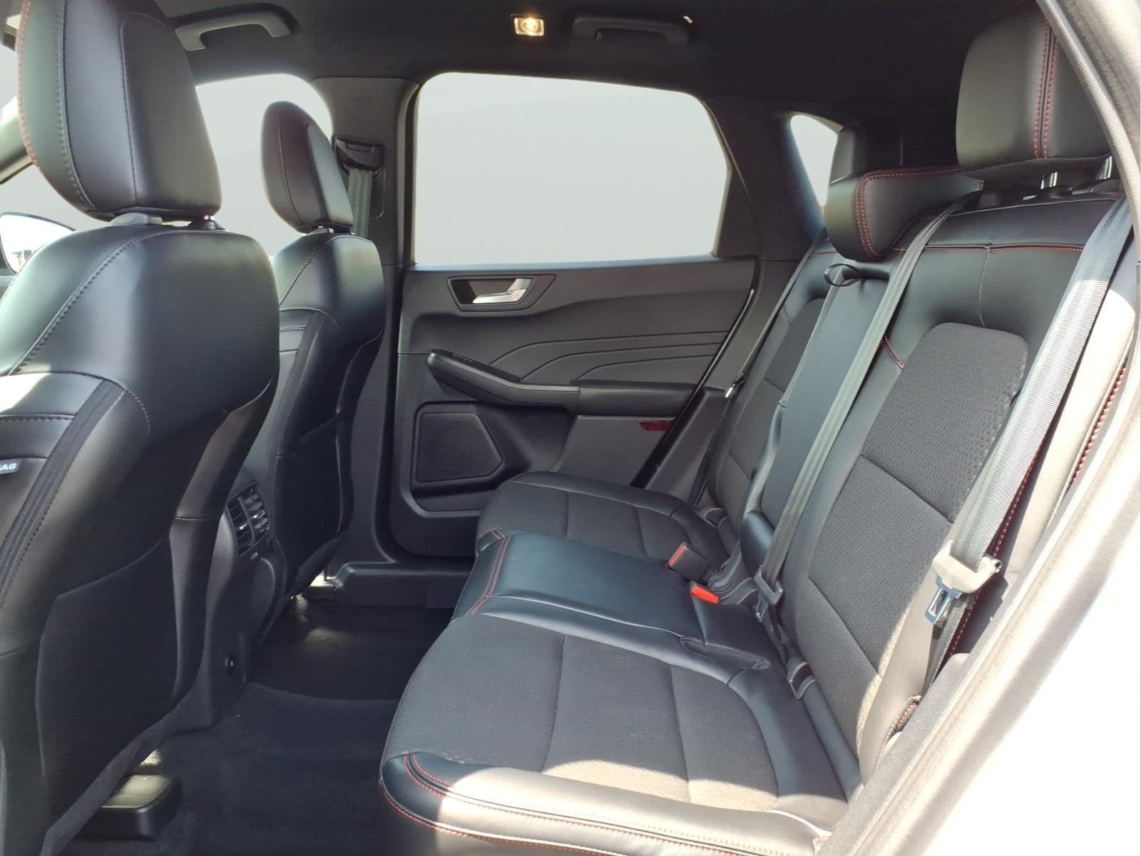 2023 Ford Escape ST-Line Elite