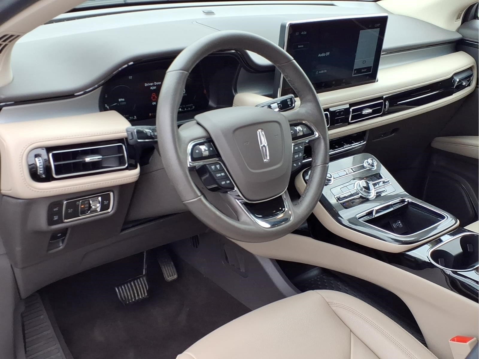 2023 Lincoln Nautilus Standard