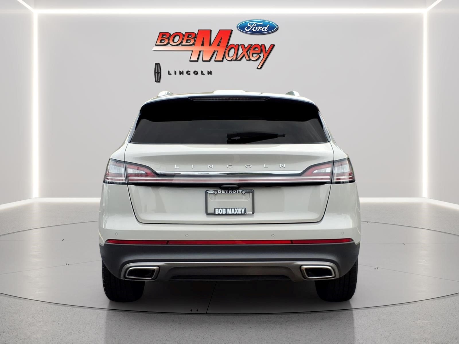 2023 Lincoln Nautilus Standard