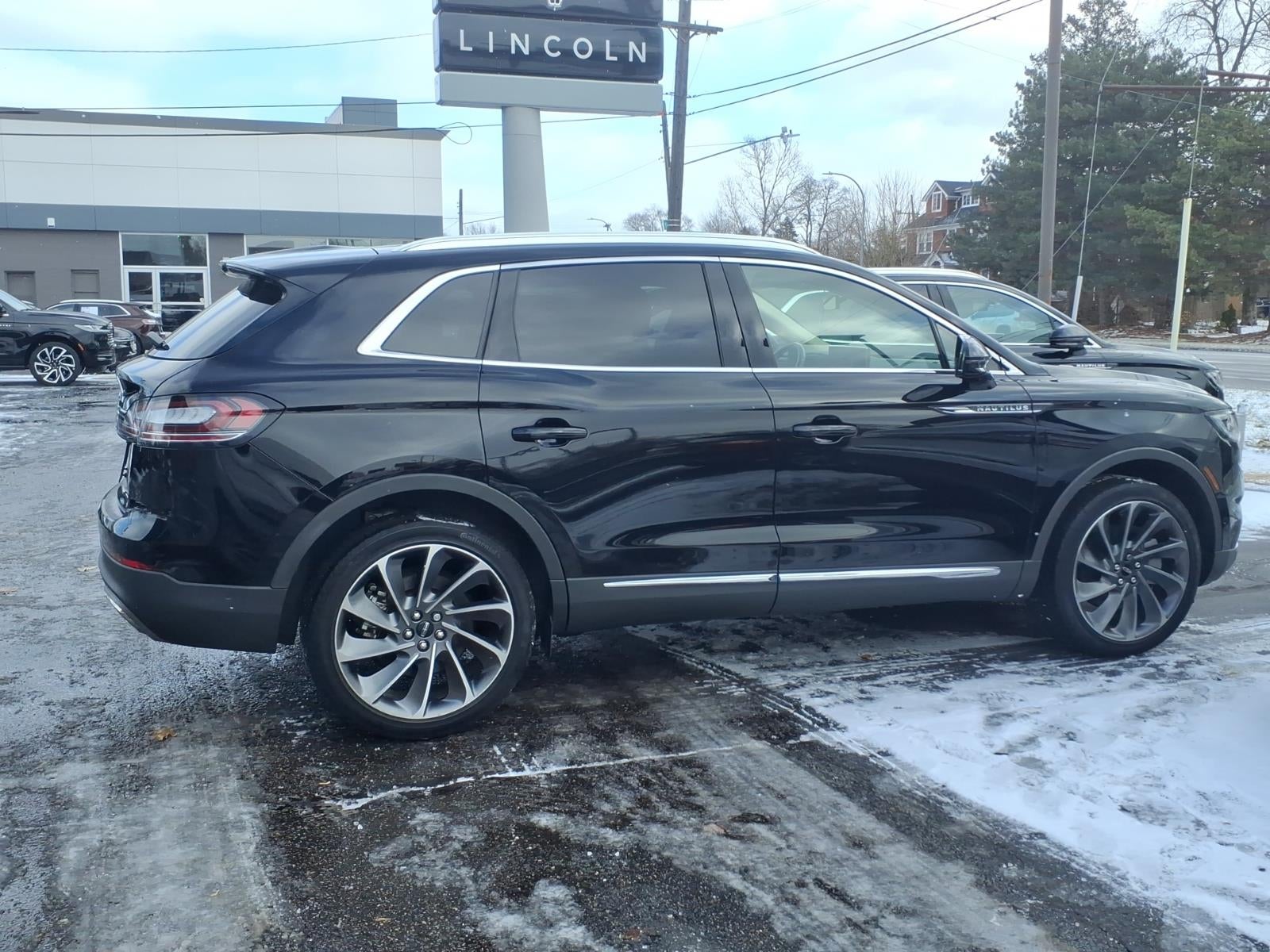 2022 Lincoln Nautilus Reserve