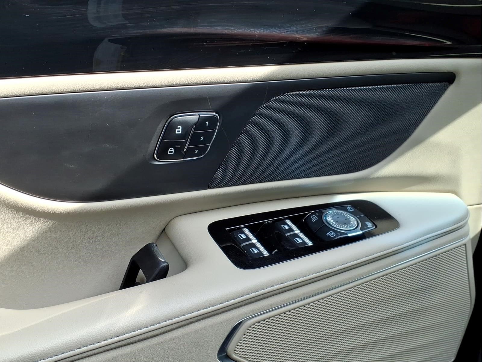 2024 Lincoln Nautilus Hybrid Premiere