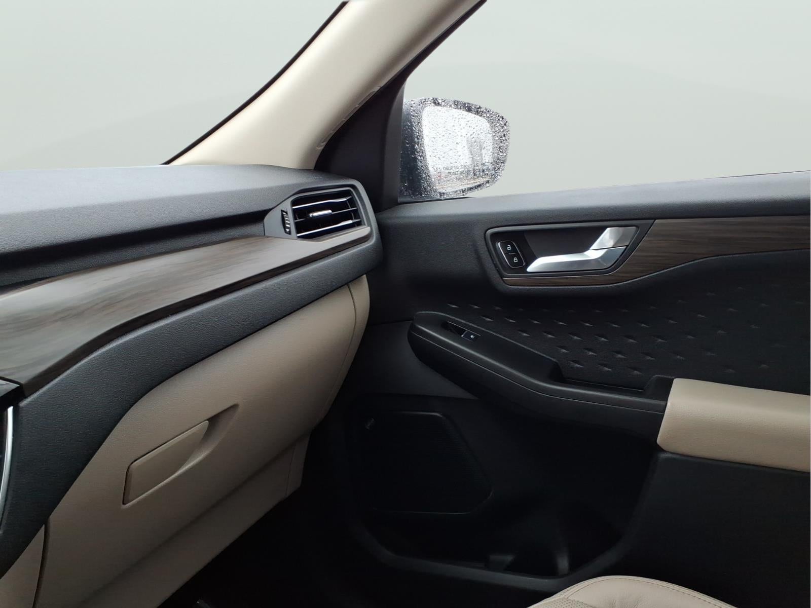 2020 Ford Escape Hybrid Titanium