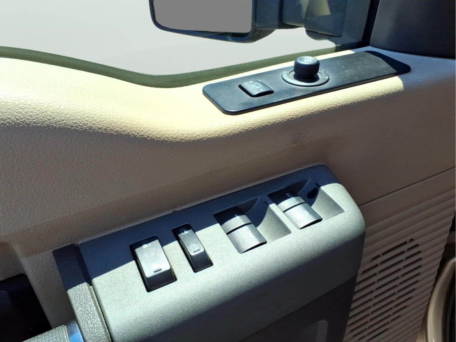 2011 Ford F-250 Super Duty XLT 156 WB