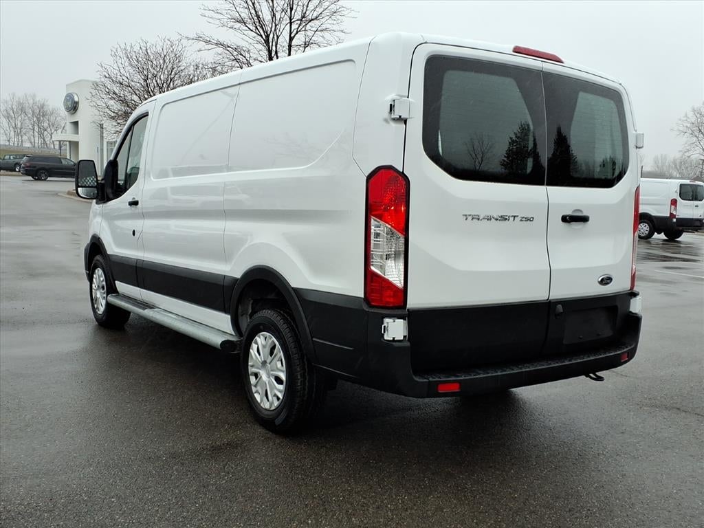 2024 Ford Transit Base