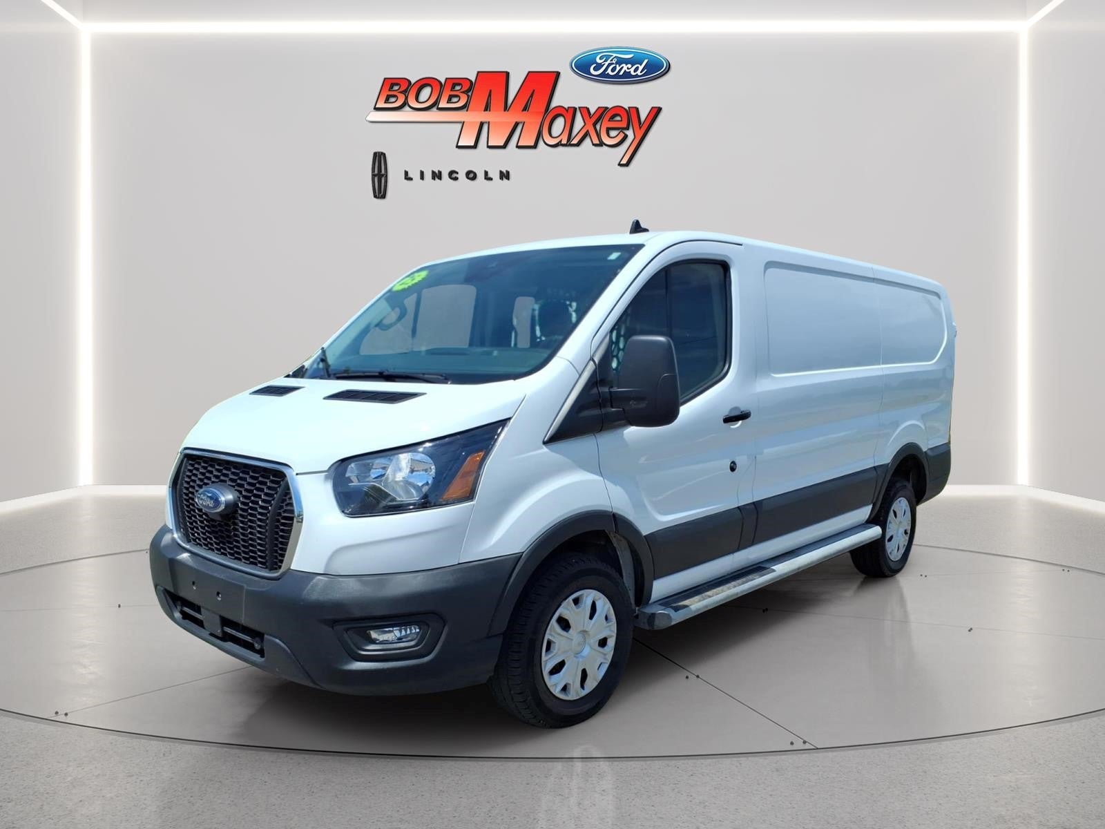 2025 Ford Transit Base