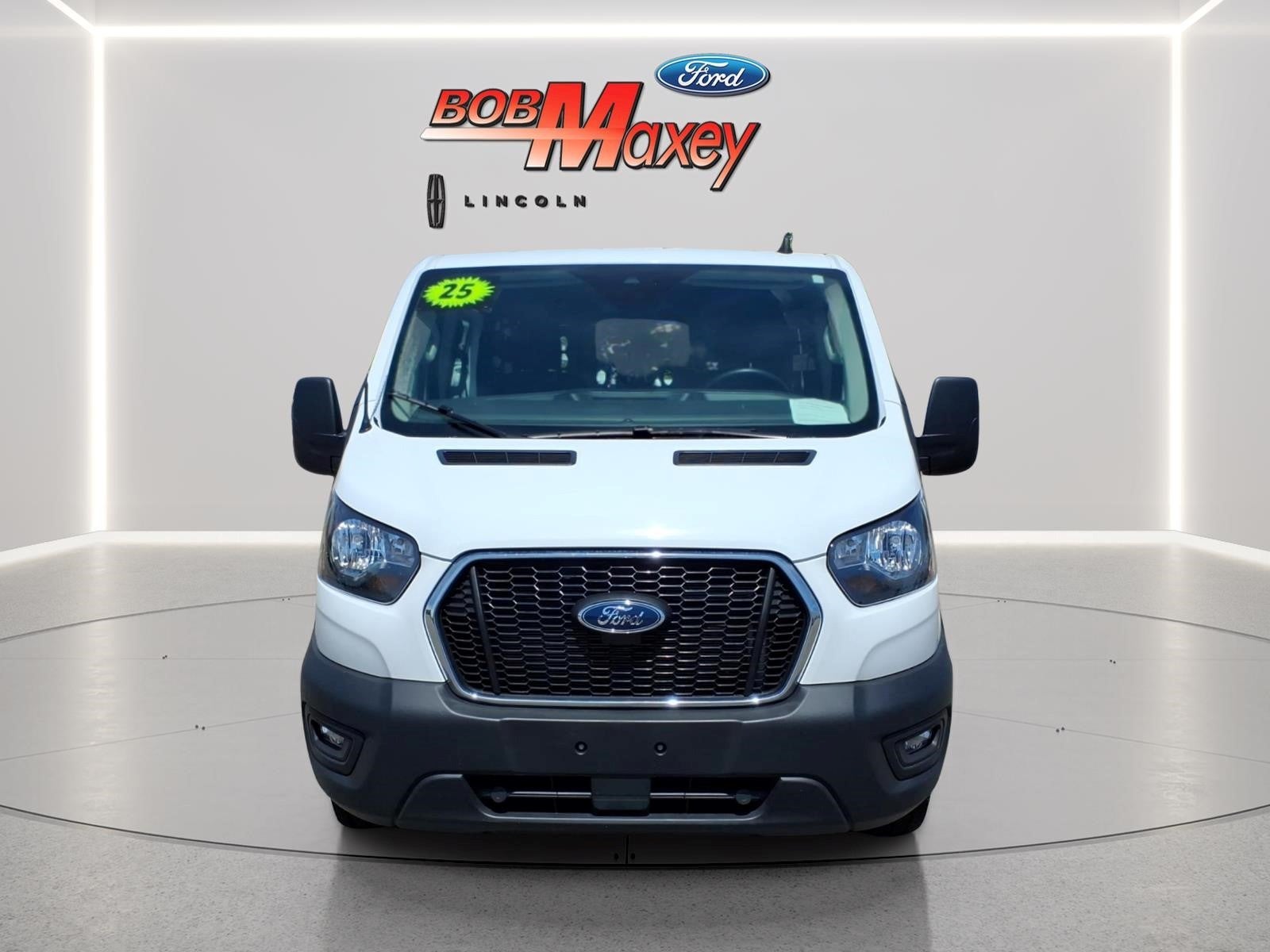 2025 Ford Transit Base