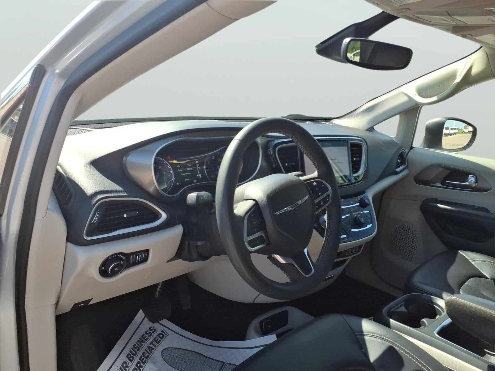 2023 Chrysler Pacifica Touring L