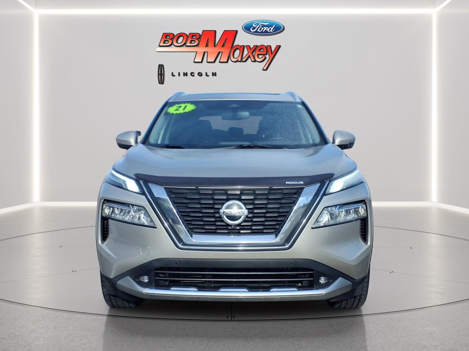Used 2021 Nissan Rogue Platinum with VIN JN8AT3DD9MW313095 for sale in Fowlerville, MI