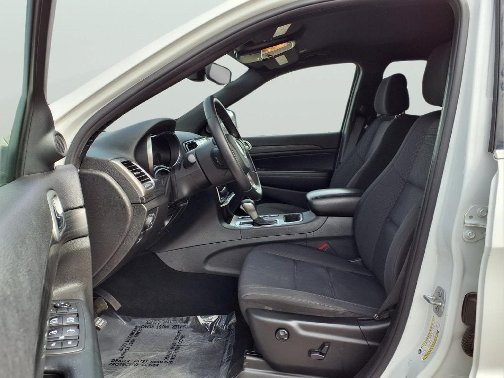 2019 Jeep Grand Cherokee Laredo E