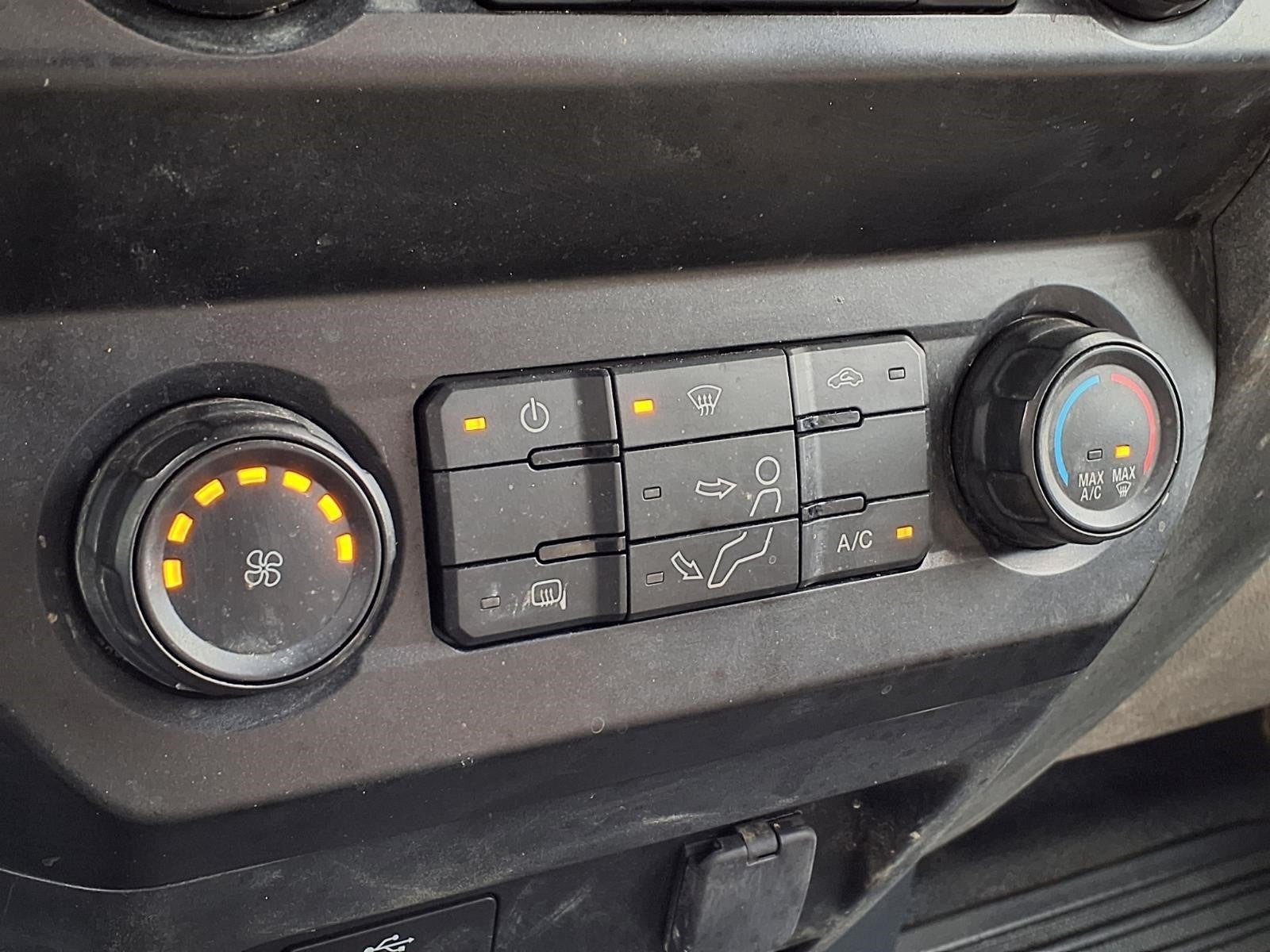 2022 Ford F-550 XL
