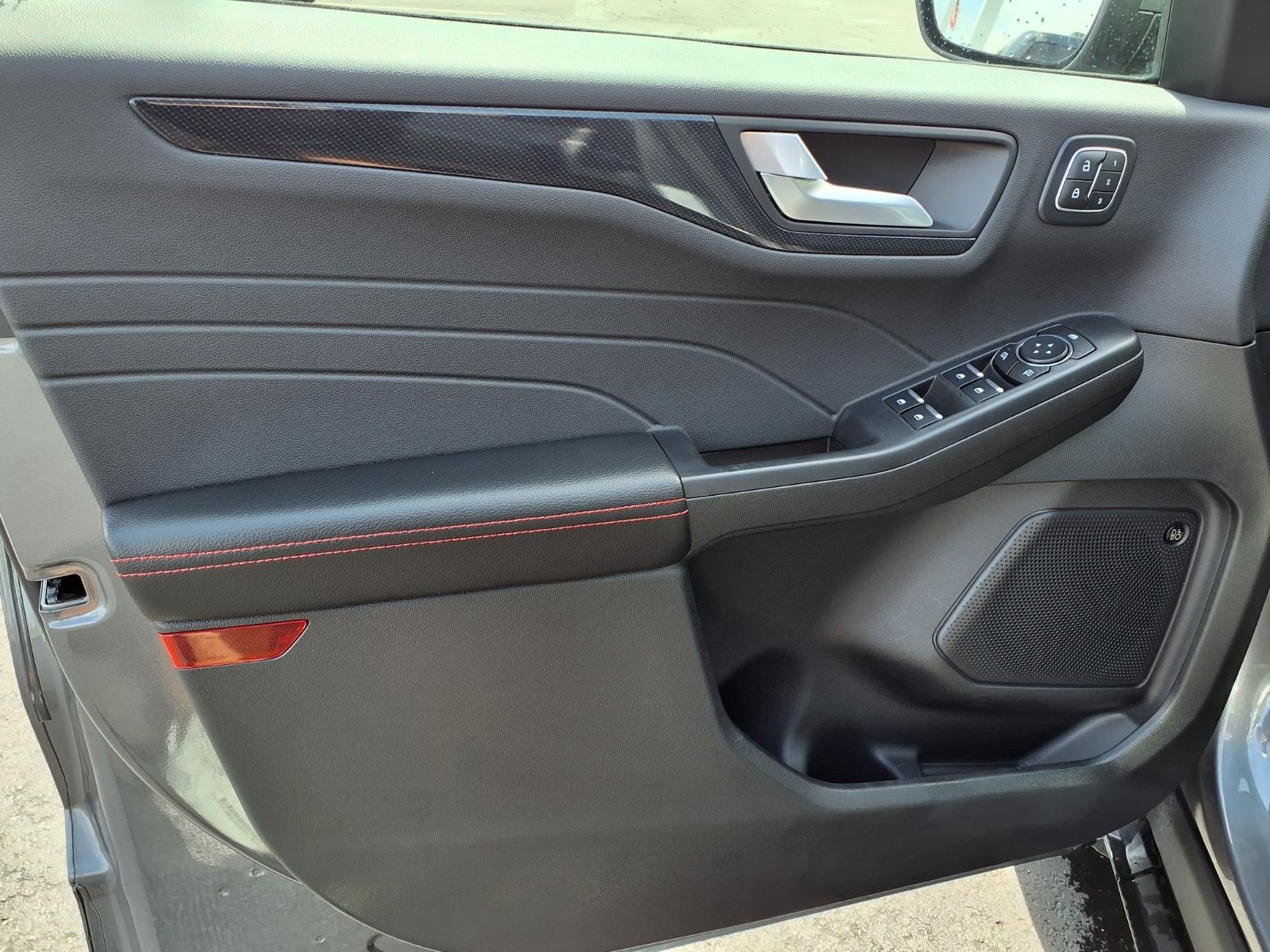 2024 Ford Escape Hybrid ST-Line Select