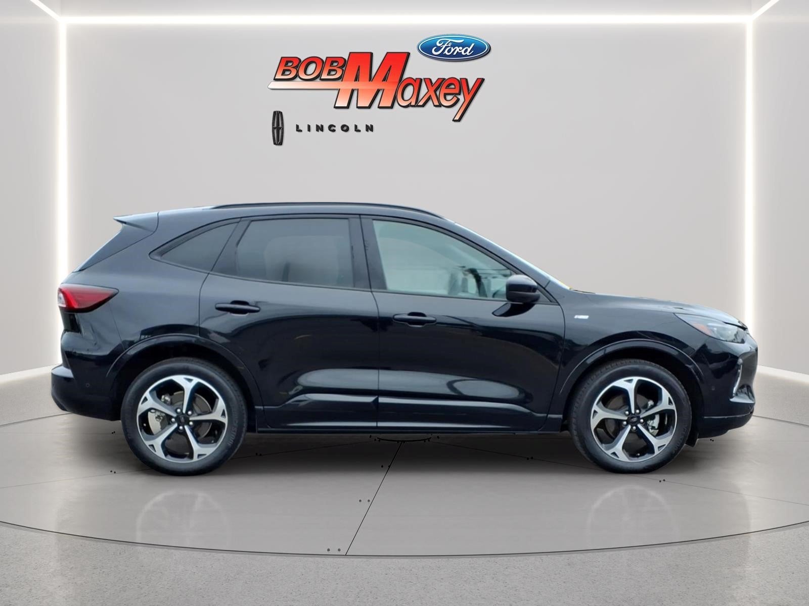 2023 Ford Escape ST-Line Elite