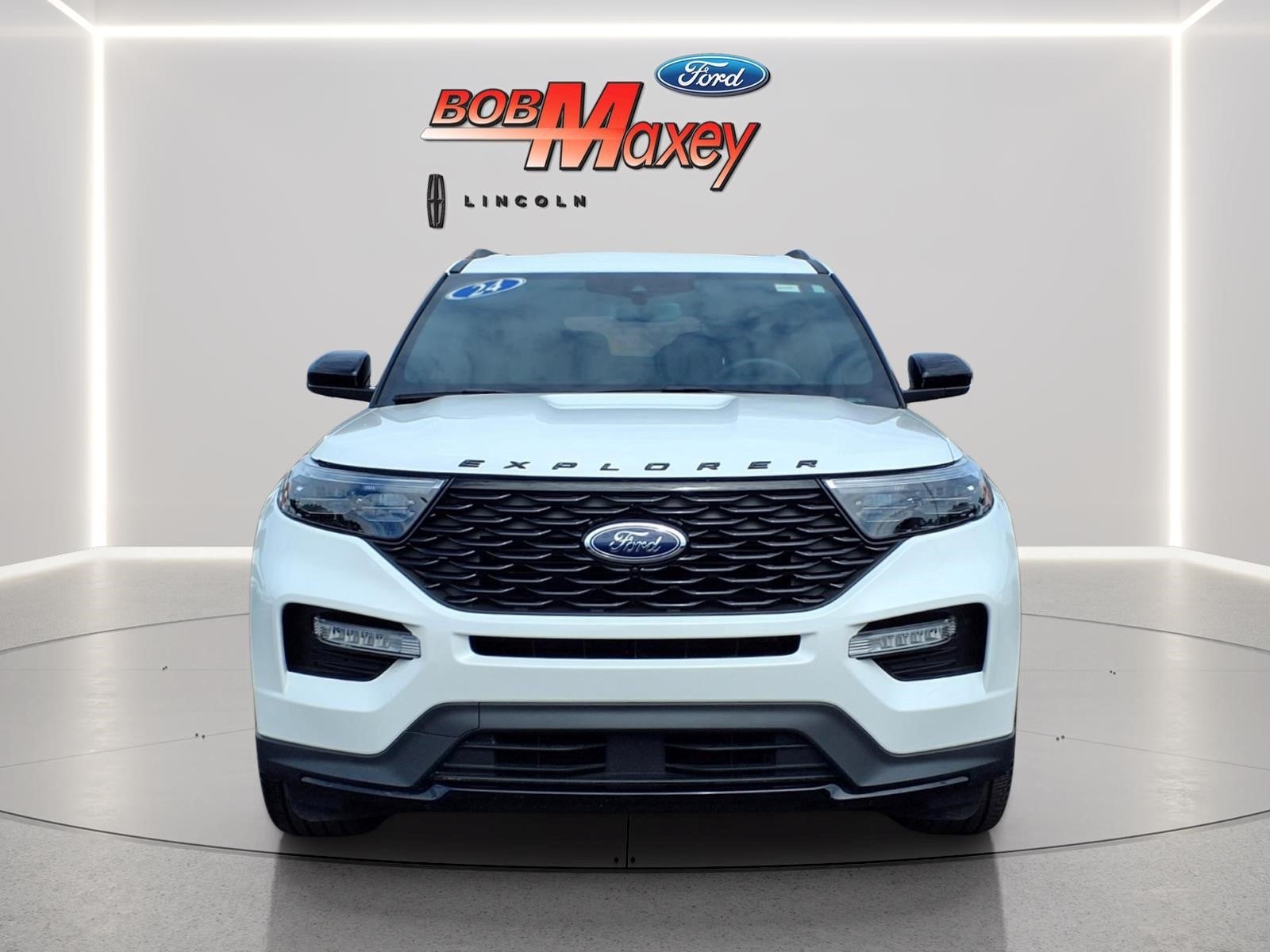 2024 Ford Explorer ST-Line