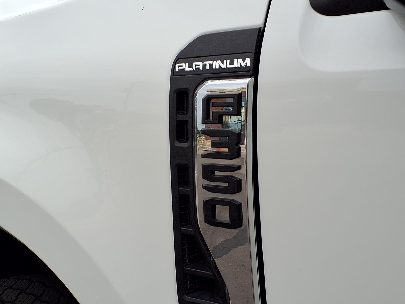 2024 Ford F-350SD Platinum