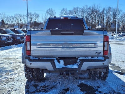 2022 Ford F-450 Super Duty Platinum