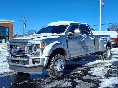 2022 Ford F-450 Super Duty Platinum