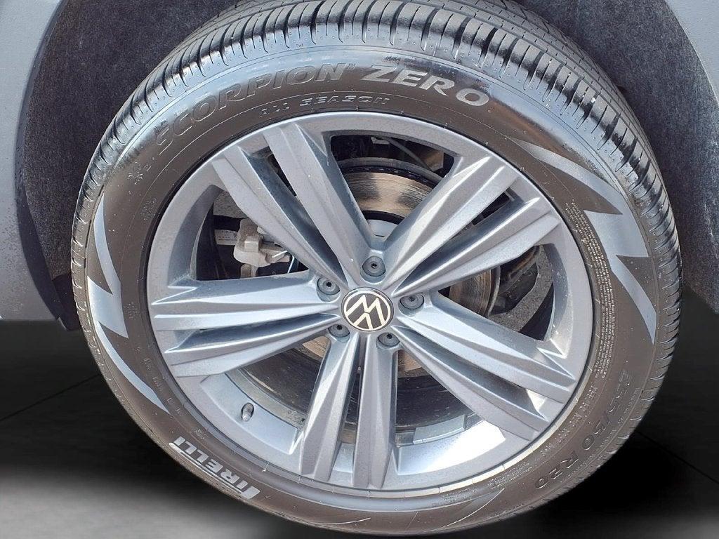 2021 Volkswagen Atlas 3.6L V6 SE w/Technology R-Line