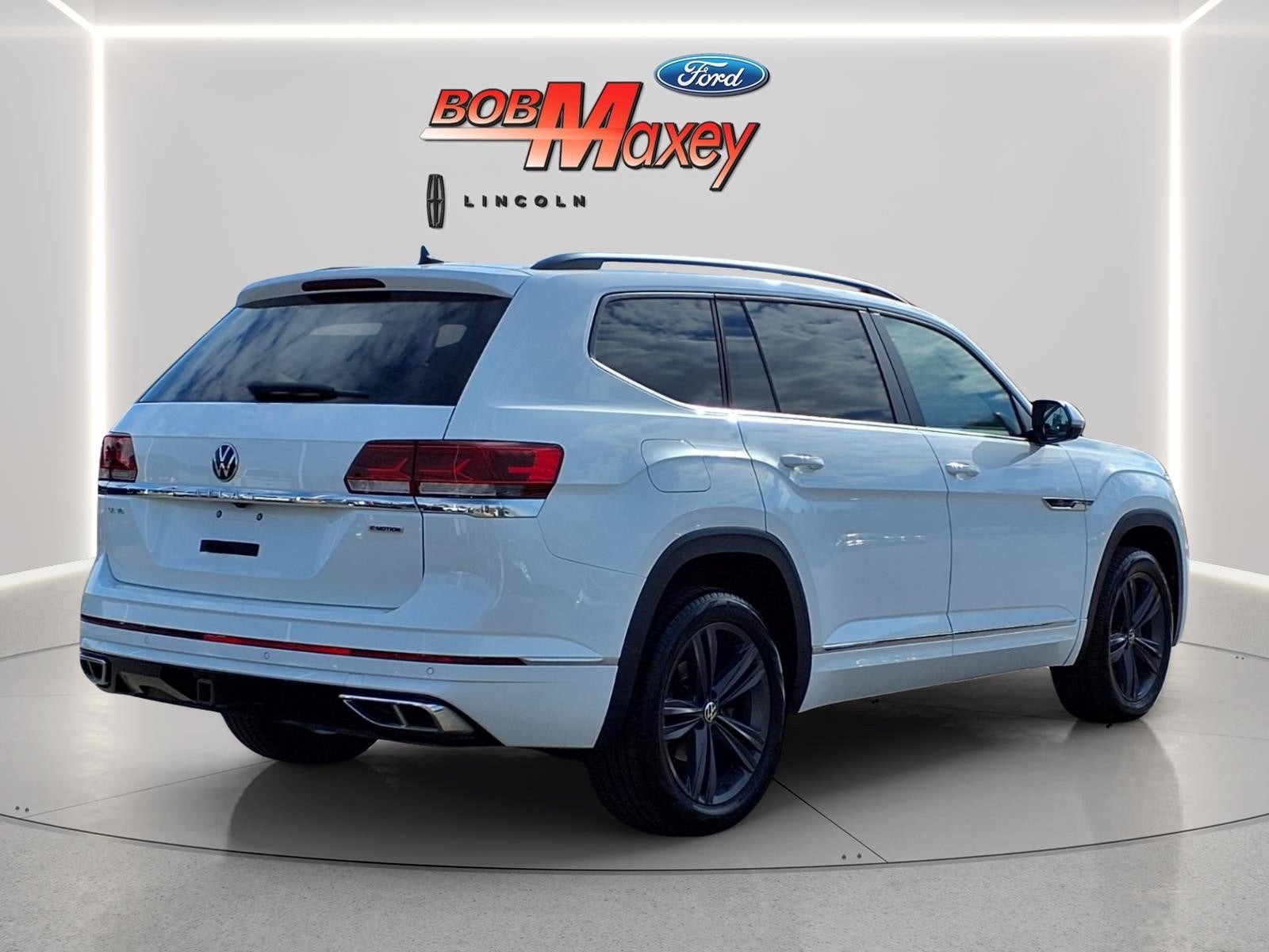 2021 Volkswagen Atlas 3.6L V6 SE w/Technology R-Line