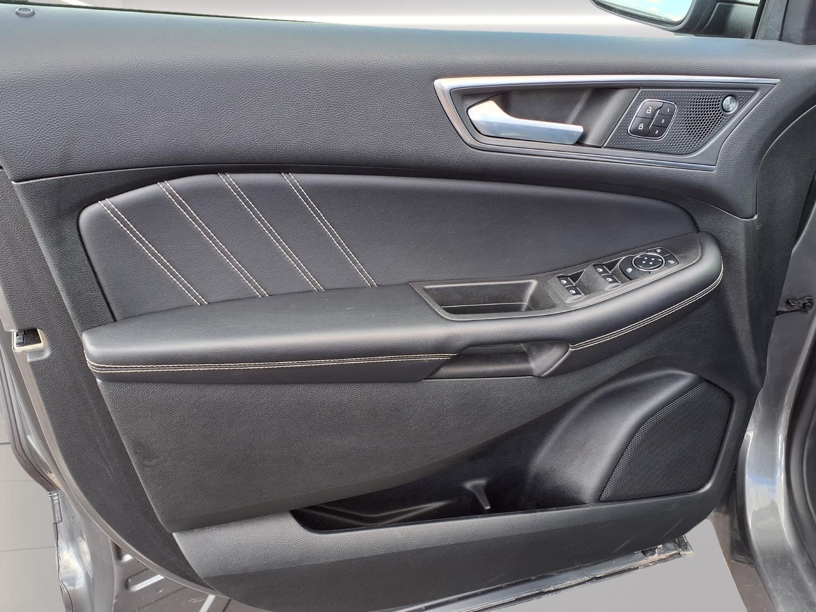 2023 Ford Edge ST