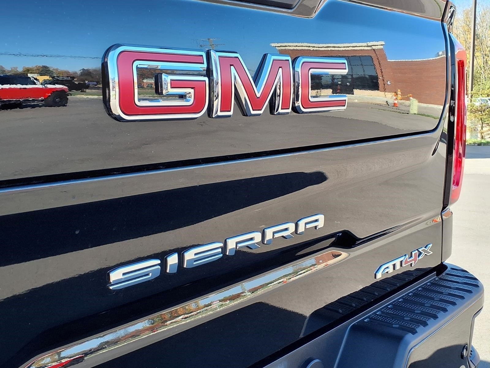 2023 GMC Sierra 1500 AT4X