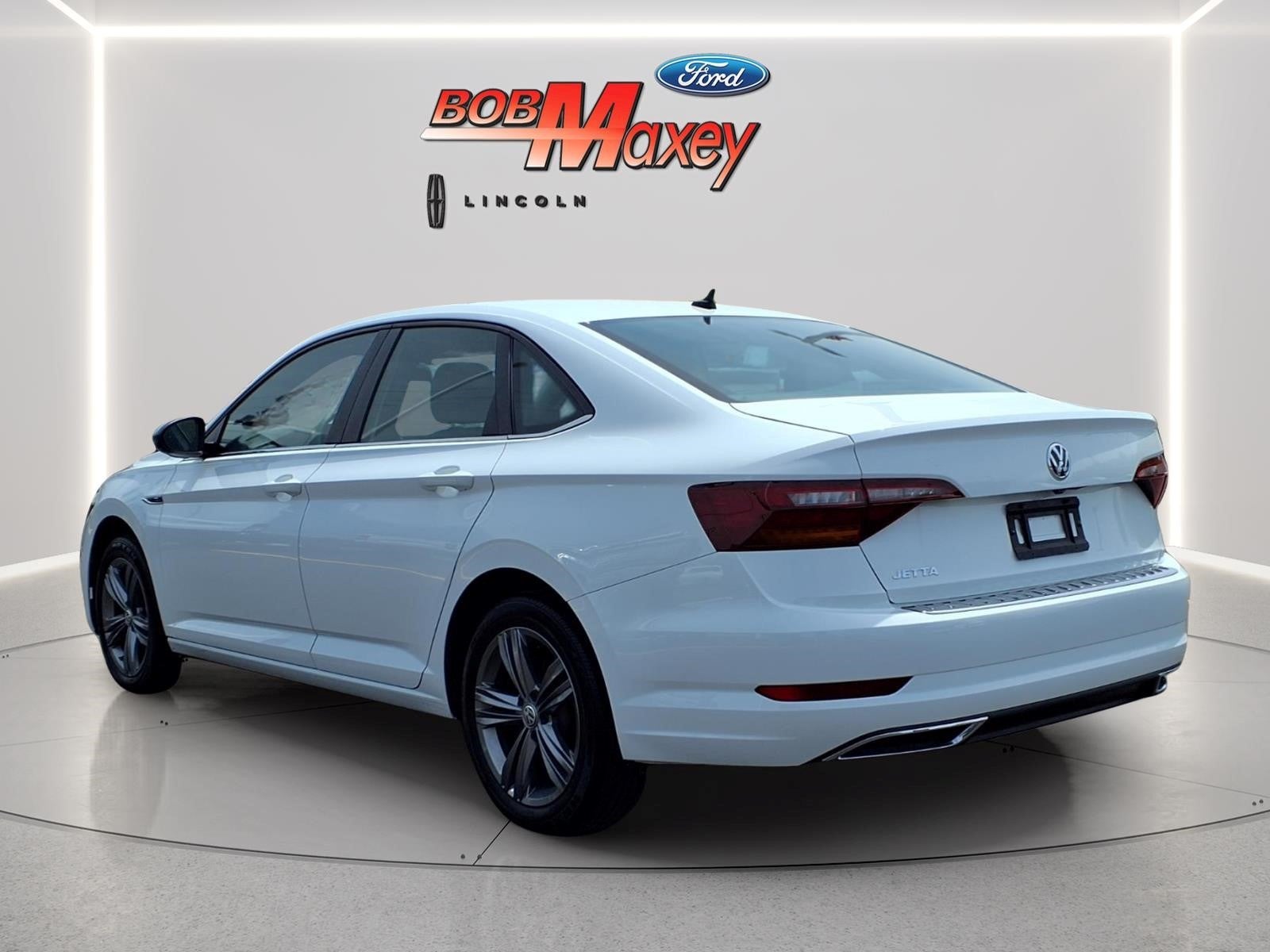 2019 Volkswagen Jetta R-Line