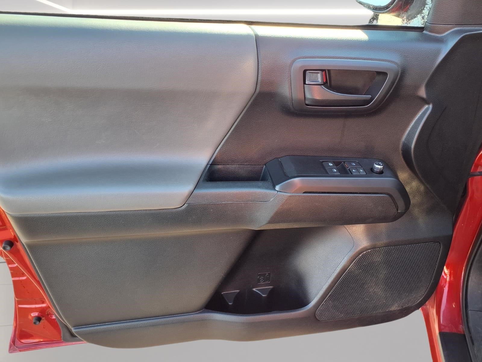 2017 Toyota Tacoma SR