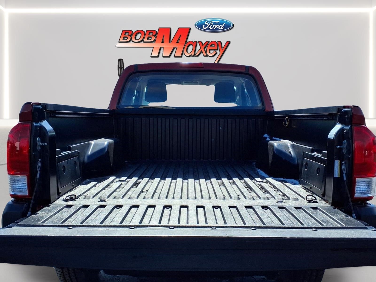 2017 Toyota Tacoma SR