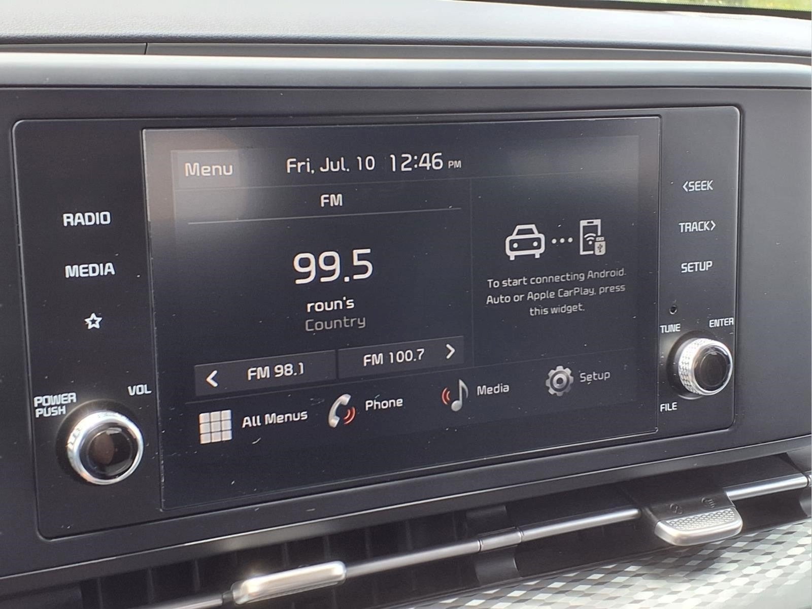 2023 Kia Carnival LX