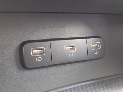 2023 Kia Carnival LX