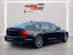 2019 Volvo S90 T6 Momentum
