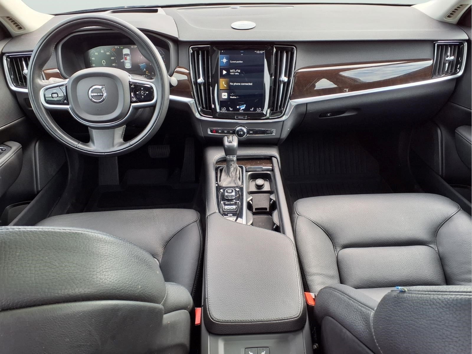 2019 Volvo S90 T6 Momentum