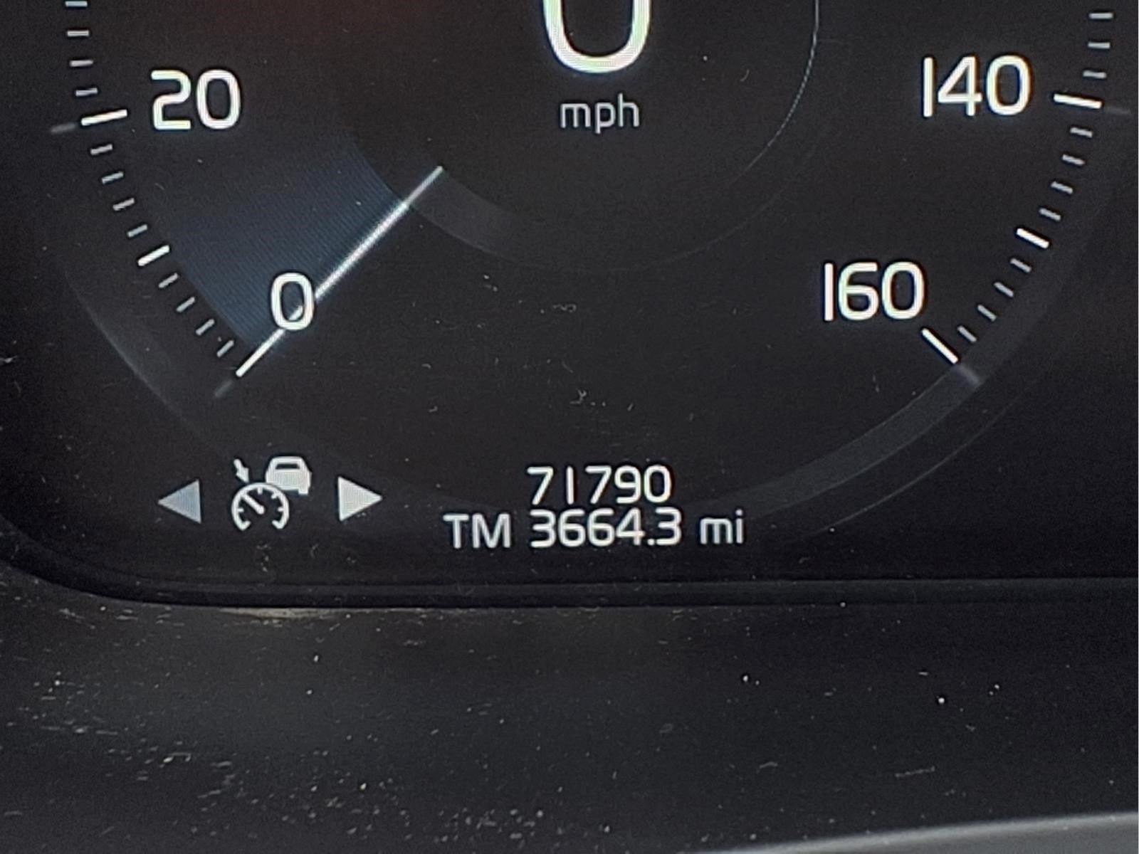 2019 Volvo S90 T6 Momentum