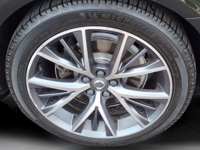 2019 Volvo S90 T6 Momentum